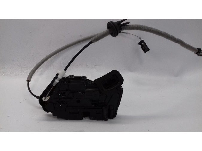 CERRADURA PUERTA DELANTERA DERECHA VOLKSWAGEN PASSAT 2017