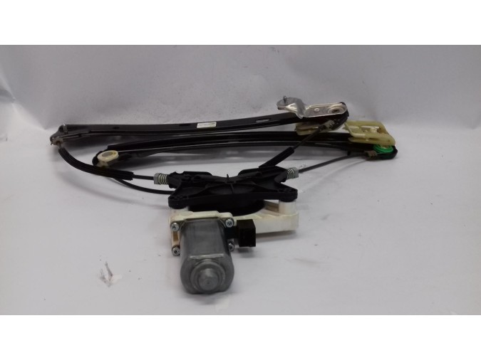 ELEVALUNAS DELANTERO DERECHO VOLKSWAGEN PASSAT 2017