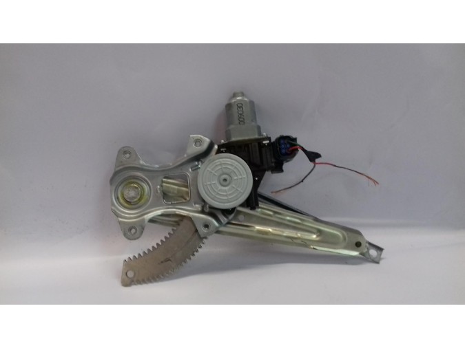 ELEVALUNAS TRASERO DERECHO NISSAN JUKE 2011