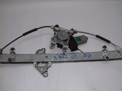 ELEVALUNAS DELANTERO DERECHO NISSAN X TRAIL 2002