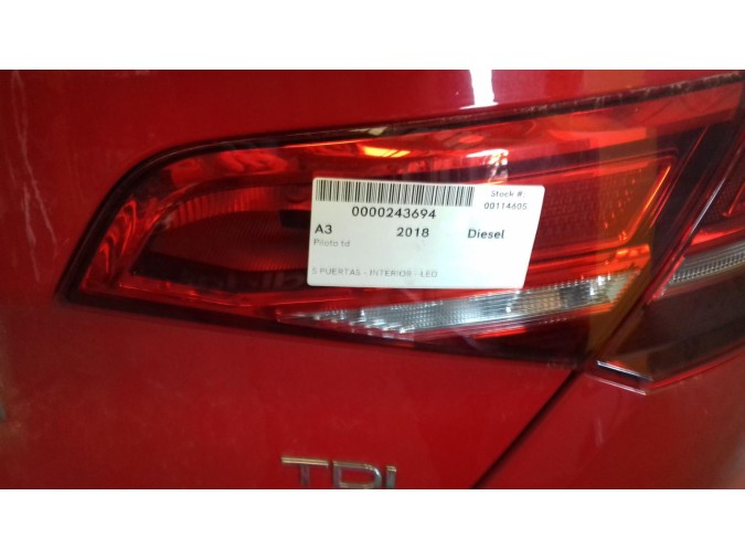 PILOTO TRASERO DERECHO INTERIOR AUDI A3 2018
