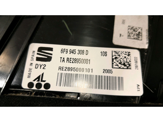 PILOTO TRASERO INTERIOR DERECHO SEAT ARONA 2023