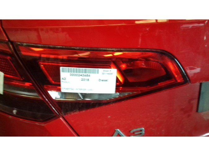 PILOTO TRASERO IZQUIERDO INTERIOR AUDI A3 2018