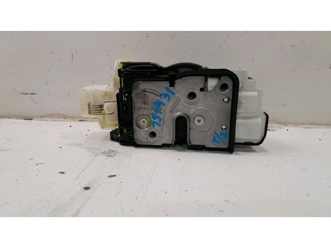 CERRADURA PUERTA TRASERA IZQUIERDA VOLVO V40 2013