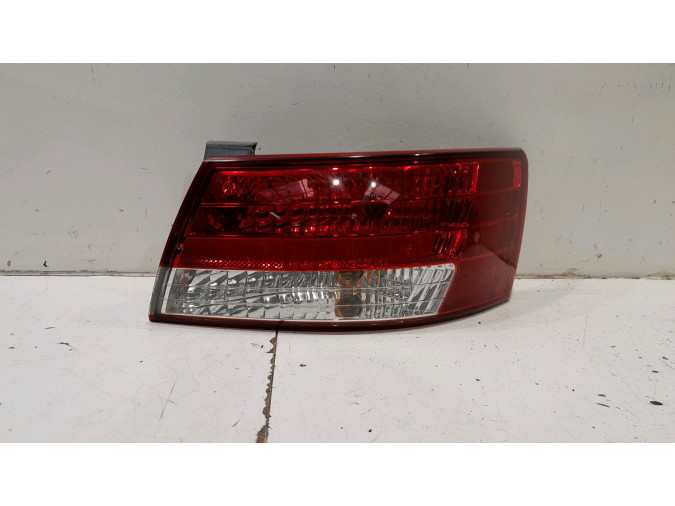 PILOTO TRASERO DERECHO HYUNDAI SONATA 2007