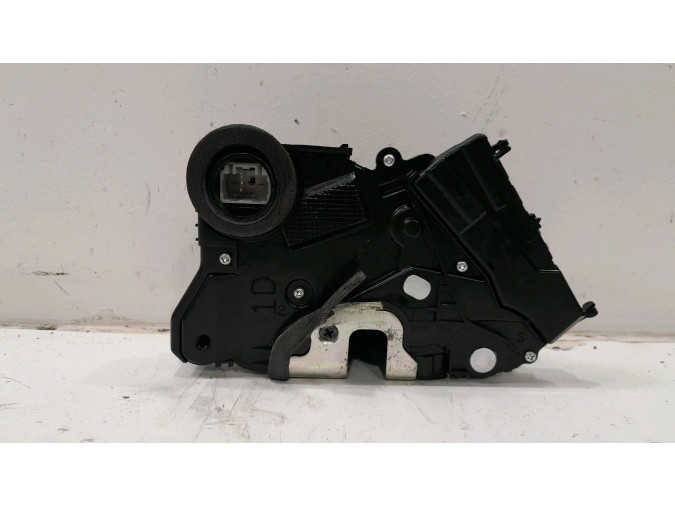 CERRADURA PUERTA DELANTERA DERECHA TOYOTA YARIS 2008