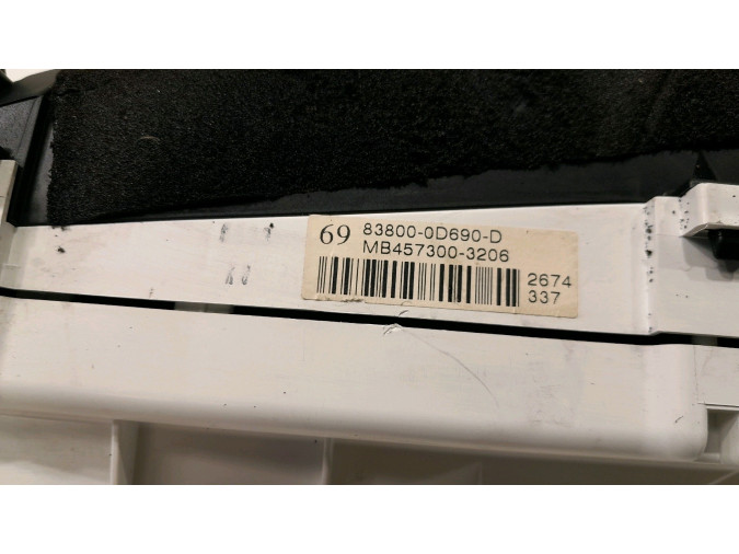 Cuadro instrumentos TOYOTA YARIS 2008
