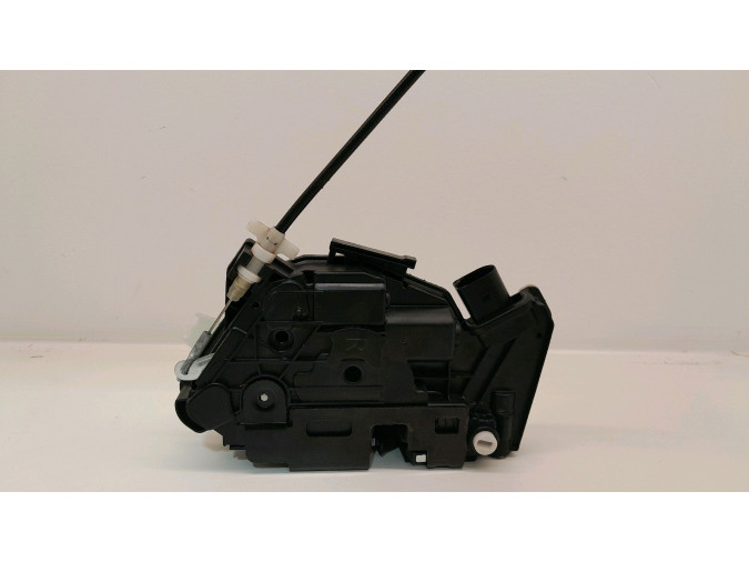 CERRADURA  PUERTA TRASERA DERECHA SKODA FABIA 2010