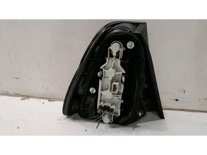 PILOTO TRASERO DERECHO BMW SERIE 3 2003