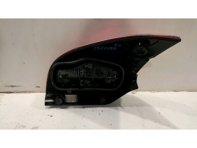 PILOTO TRASERO IZQUIERDO RENAULT LAGUNA 2001