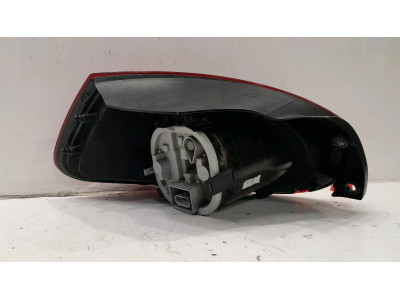 PILOTO TRASERO DERECHO FIAT BRAVO ROJO 2000