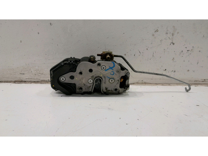 CERRADURA  PUERTA DELANTERA DERECHA OPEL ASTRA 2010