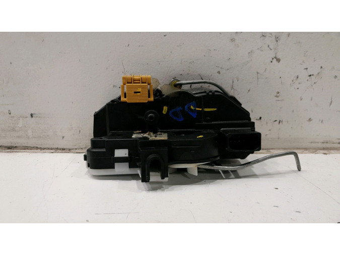 CERRADURA PUERTA DELANTERA DERECHA OPEL INSIGNIA 2011