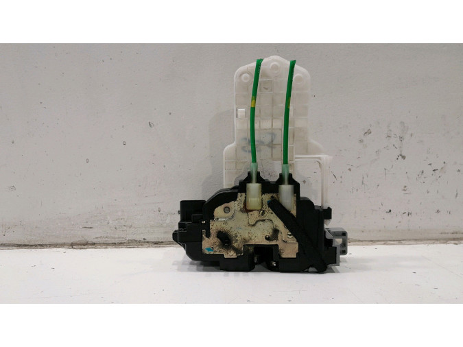 CERRADURA PUERTA TRASERA DERECHA HYUNDAI I30 2011