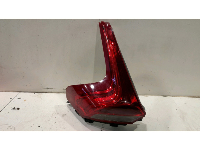 PILOTO TRASERO  IZQUIERDO VOLVO V40 2013