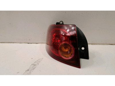 PILOTO TRASERO IZQUIERDO FIAT CROMA 2005