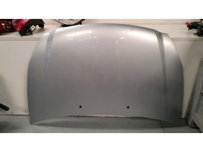 CAPOT KIA CARNIVAL PLATA 2007