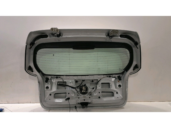 PORTON TRASERO BMW SERIE 1 PLATA 2007