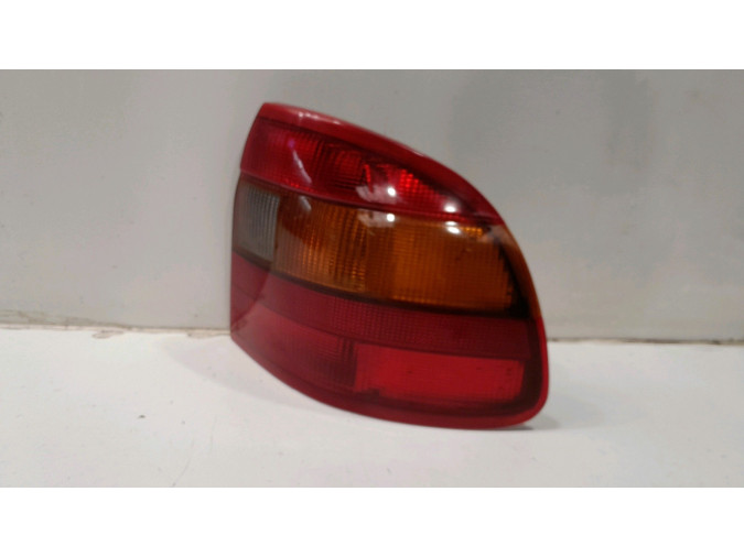 PILOTO TRASERO DERECHO PEUGEOT 206 1996