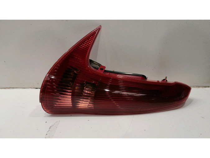 PILOTO TRASERO IZQUIERDO PEUGEOT 206 2004