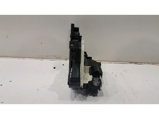 CERRADURA PUERTA TRASERA IZQUIERDA SEAT LEON 44018