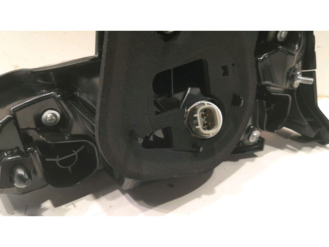 PILOTO TRASERO INTERIOR SEAT IBIZA 38303