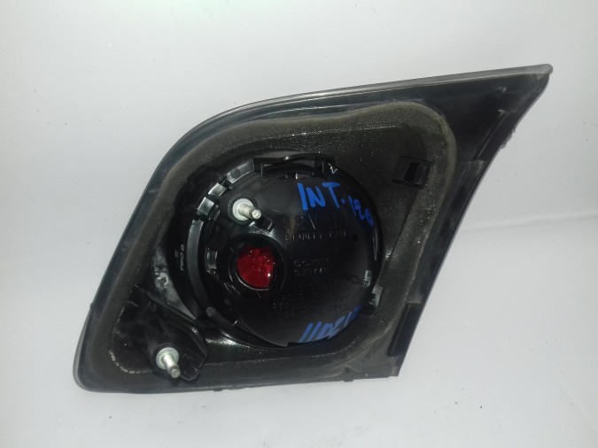 PILOTO TRASERO IZQUIERDO MAZDA 3 2006