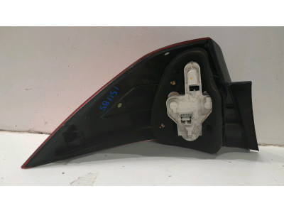 PILOTO TRASERO DERECHO RENAULT MEGANE 2004