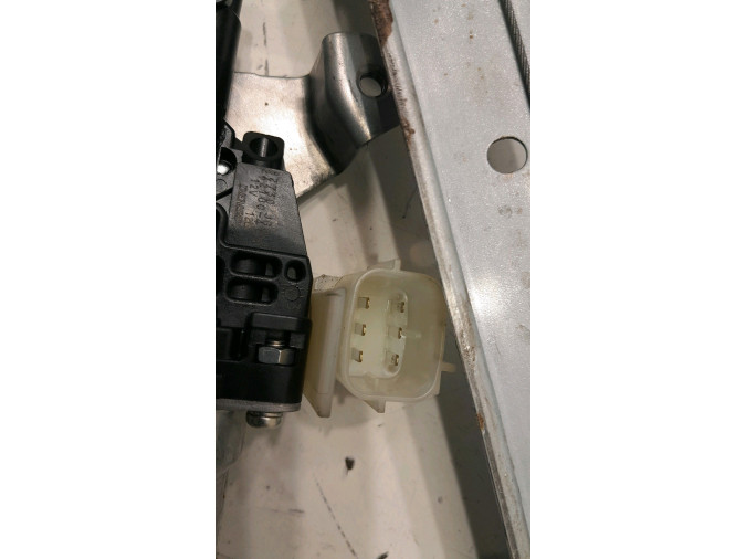 ELEVALUNAS TRASERO DERECHO NISSAN X TRAIL 40402