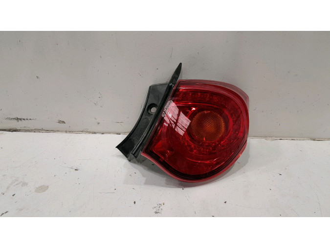 PILOTO TRASERO DERECHO ALFA ROMEO GIULIETTA 2015