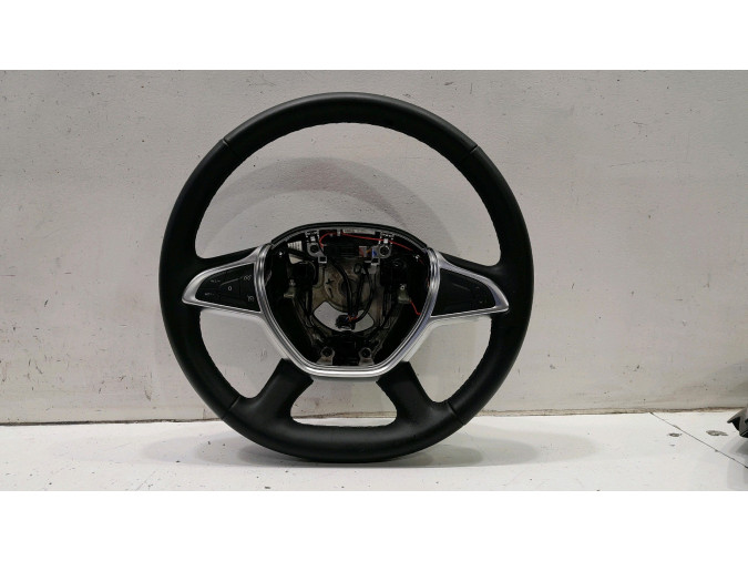 VOLANTE DACIA DUSTER NEGRO 2021