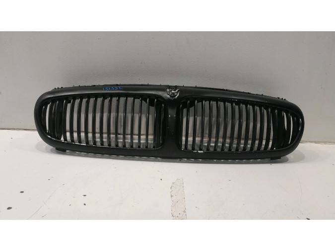REJILLA DELANTERA JAGUAR X TYPE NEGRA 2005