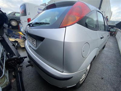 FORD FOCUS Año : 2002