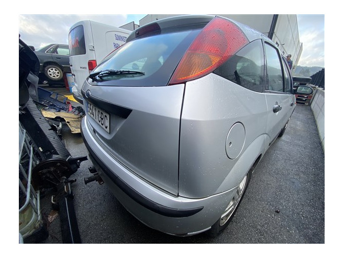 FORD FOCUS Año : 2002