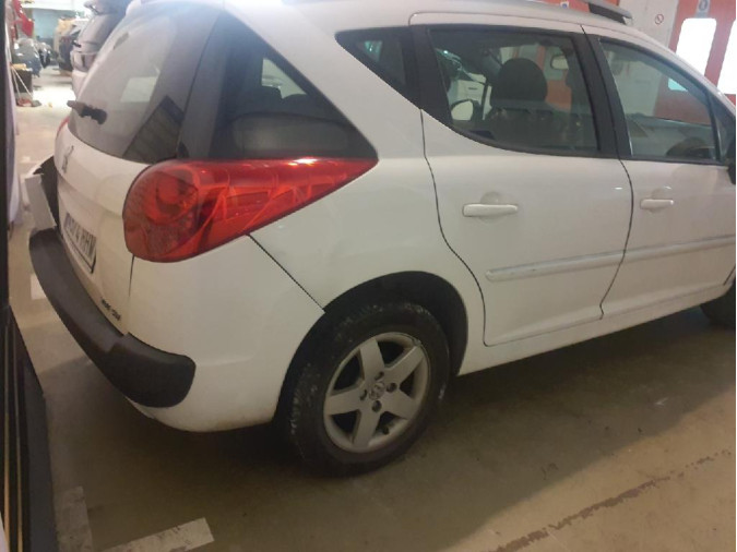 PEUGEOT 207 Año : 2011