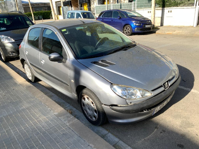 PEUGEOT 206 Año : 2005