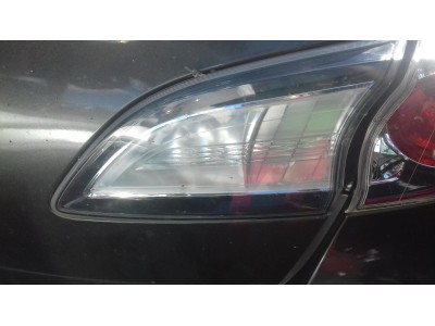 PILOTO TRASERO DERECHO MAZDA 3 2012