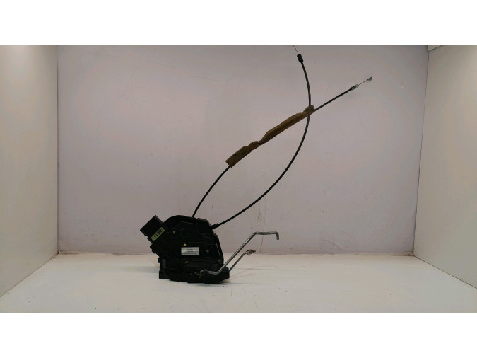 CERRADURA PUERTA DELANTERA IZQUIERDA MAZDA 3 2007