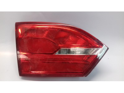 PILOTO TRASERO IZQUIERDO VOLKSWAGEN JETTA 2011