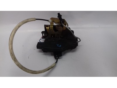 CERRADURA PUERTA DELANTERA DERECHA AUDI A6 2000