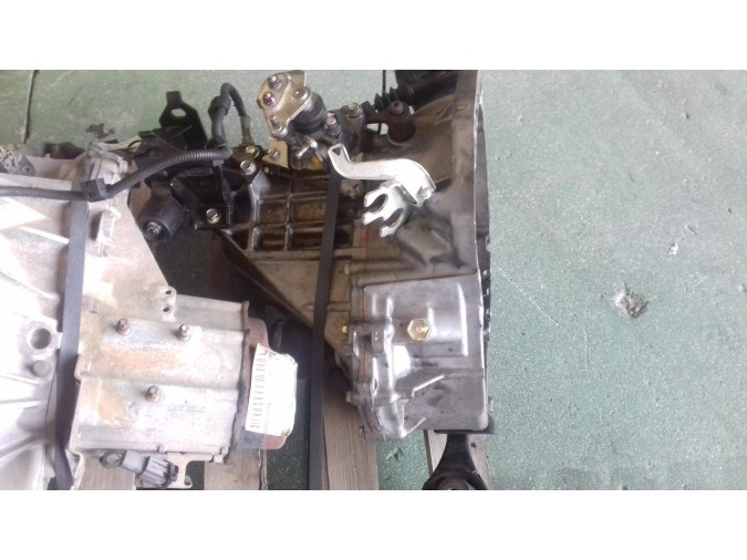 CAJA CAMBIOS TOYOTA YARIS 2011