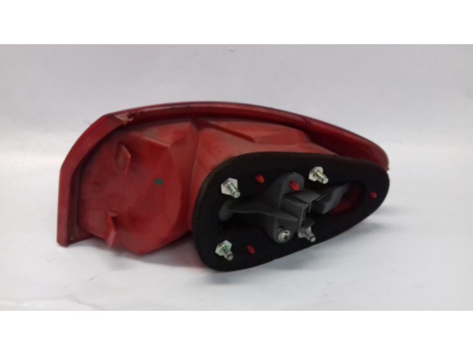 PILOTO TRASERO IZQUIERDO ALFA ROMEO 147 2007