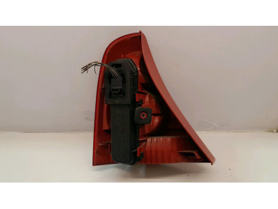 PILOTO TRASERO DERECHO RENAULT CLIO 2005