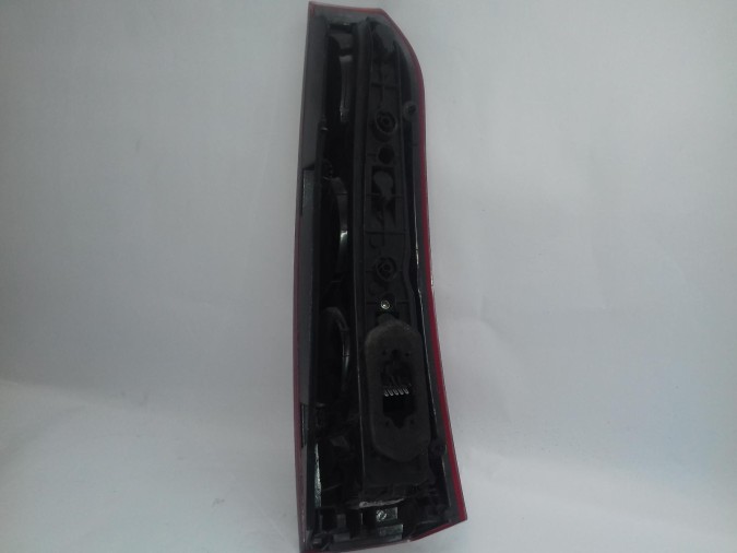 PILOTO TRASERO IZQUIERDO OPEL MERIVA 2005