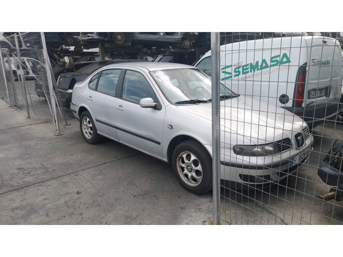 PARAGOLPES DELANTERO SEAT TOLEDO 2000