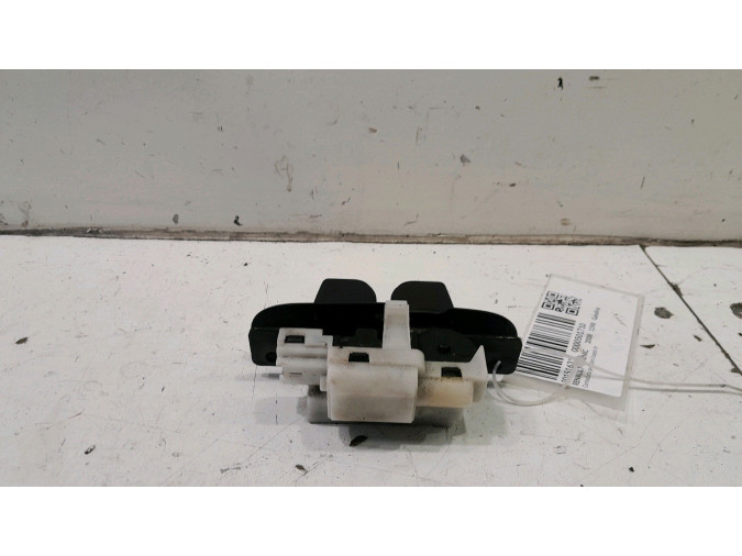 CERRADURA PORTÓN TRASERO RENAULT MEGANE 2008