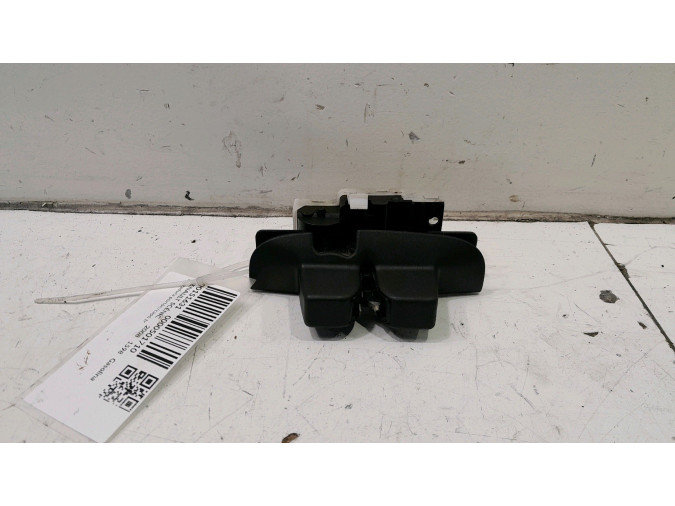 CERRADURA PORTÓN TRASERO RENAULT MEGANE 2008