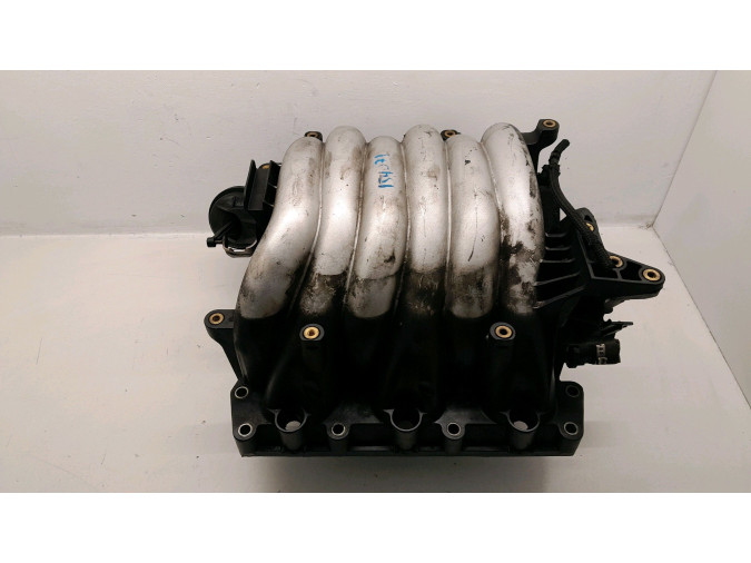 COLECTOR ADMISION AUDI A4 2002