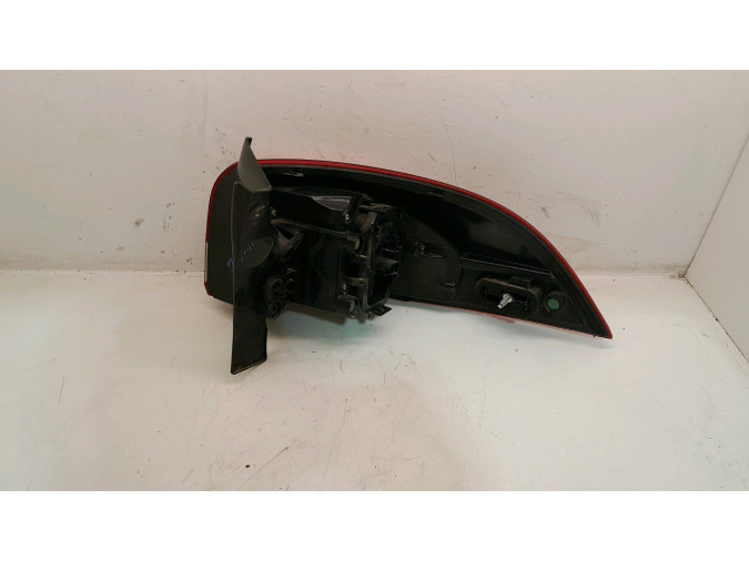PILOTO TRASERO IZQUIERDO RENAULT CLIO 2014