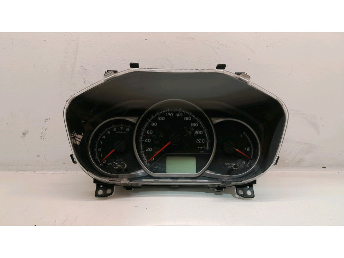 CUADRO INSTRUMENTOS TOYOTA YARIS 2015